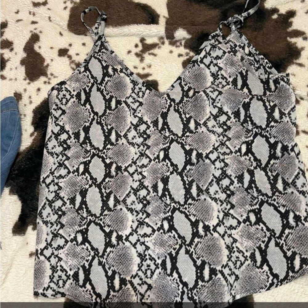 snakeskin tank